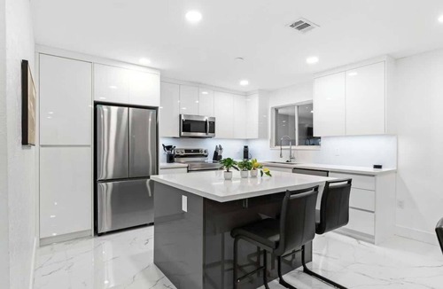 Miami Gardens House | Pickleball Oasis Container Pool Near Hard Rock