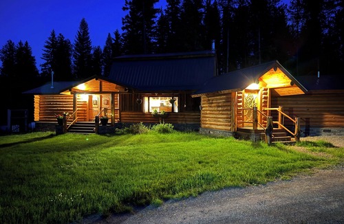Bigfork Cabin | Picturesque cabin in awesome Swan Valley- Beautiful lakes, mountains