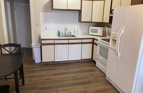 Wilmington Apartment | Pike Creek, Wilmington, 1 bed in tranquil park, near Hospital with fire pit