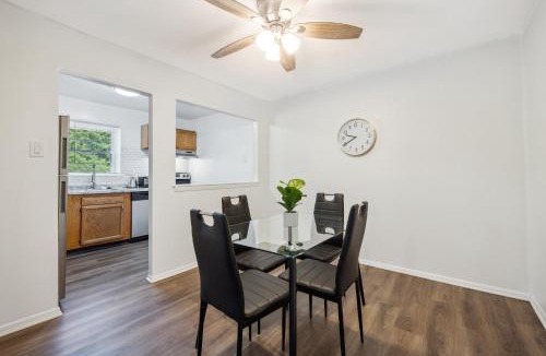 Newark Apartment | Pine Brook 1108 I Pool Gym I Free Parking !