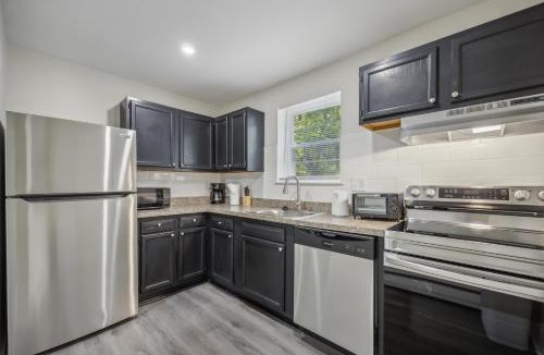 Newark Apartment | PineBrook 914 I Popular 2Br Apartment for rent !