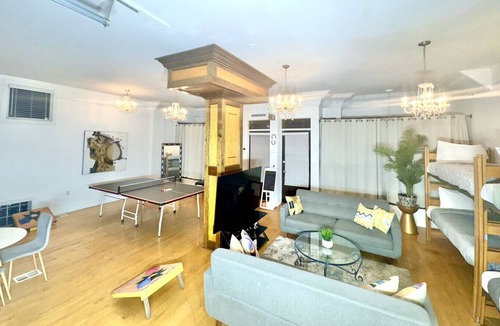 Detroit - Shoreway House | Ping Pong Table,Near downtown,Ohio City!