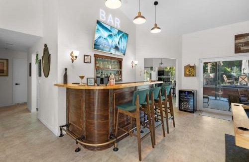 Plantation House | Plantation Pool Home with Hot Tub