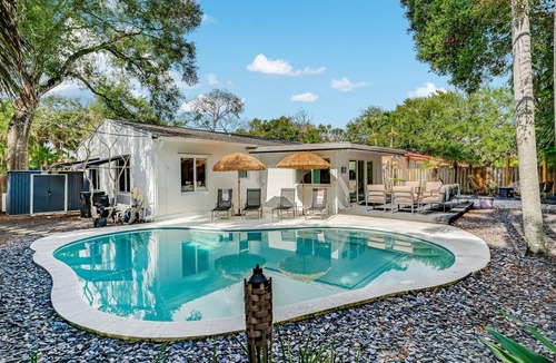 Croissant Park Villa | Playa Del Fox Pool Luxury Villa