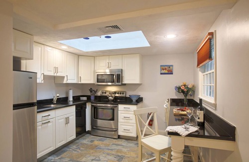 Chatham Hotel | Pleasant Bay Village Resort