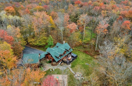 Gouldsboro Cabin | Pocono Log Cabin |Gold Star Community |