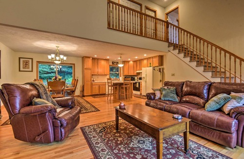 Gouldsboro House | Pocono Mountain Home w/3 Community Lakes!