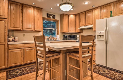 Gouldsboro House | Pocono Mountain Home w/3 Community Lakes!
