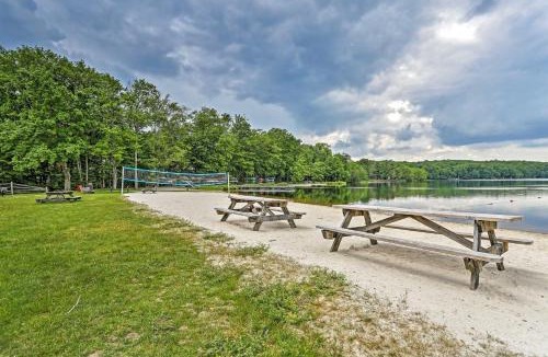 Gouldsboro House | Pocono Mountain Home w/3 Community Lakes!