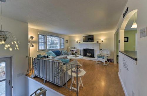 East Wareham House | Pond Access & Private Dock: East Wareham Home