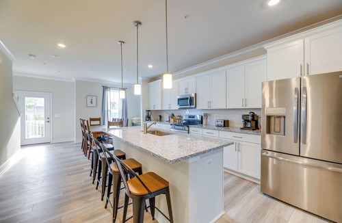 Caine Woods House | Pool Access! Newly Built Ocean City Townhome