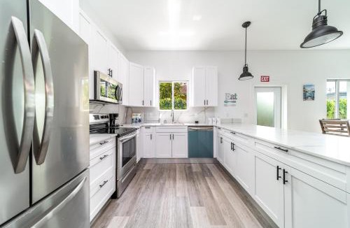 Hallandale Beach Villa | Pool Boutique Villa by the Beach 1