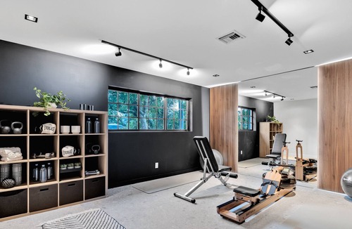 Coral Ridge Villa | Pool |Gym |Theater |Waterfront |12ppl |Netflix ft