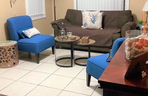 Downtown Hollywood House | Pool House+Close to Beach+WiFi+BBQ