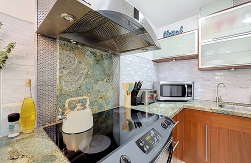 Croissant Park House | Pool House in Fort Lauderdale