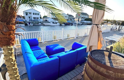Osborn Island House | POOL, ROOF TOP BAR, WATERFRONT, SUNSETS, sleeps12-15, LBI Beach passes,fire pit