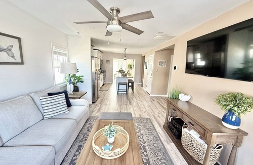 Villas House | POOL/SWIM SPA/HOT TUB! 300 FEET TO SECLUDED BEACH KAYAKS! Bayshore Getaway!
