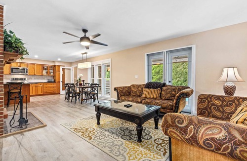 Harwood House | Pool & Yard Retreat | 4BR | 20 Min to Annapolis