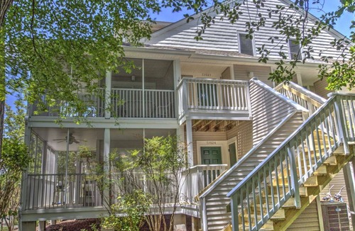 Bethany Beach House | Pools, Tennis, Beach Shuttle., 2nd Fl. 3BR+Loft Sleeping 8 in 5 Beds, Free Golf, Water Park & More!