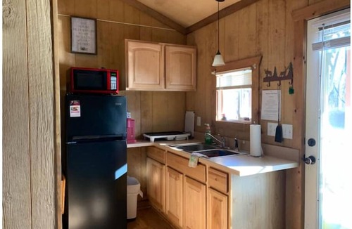 Rochelle Cabin | Pop's Place on the Rapidan River.
