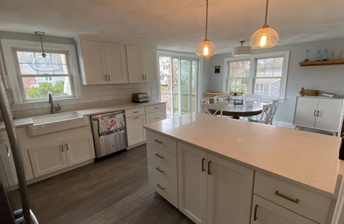 Popponesset House | Popponesset modern beach house 6 minute walk to private beach (plenty of beds)!