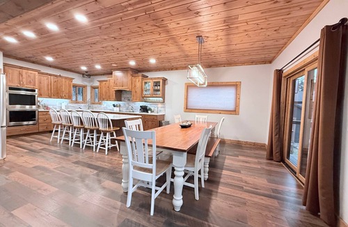 Edray House | PoStickNo Lodge: 6BR/6.5BA Ski-In/Out Pet-Friendly