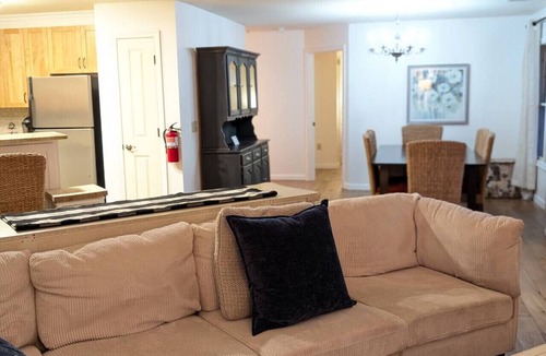 Vernon Apartment | Premium 3 Bed Top Floor Views