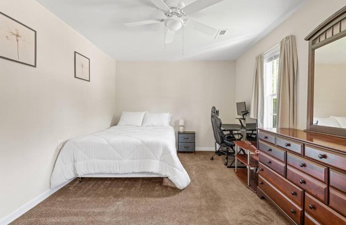 North Chesterfield Apartment | Prime Location 2 BR Oasis with Washer and Dryer