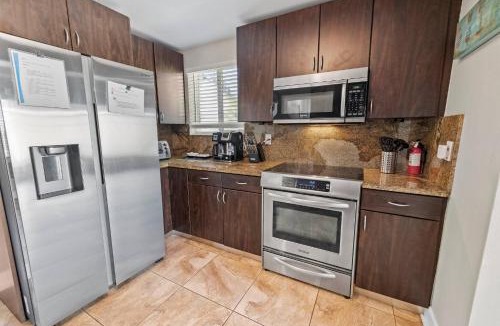Wilton Manors House | Prime Location – Walkable to Wilton Drive