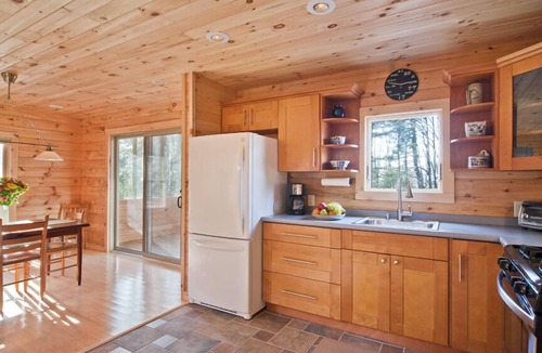 Bearsville Cabin | Pristine Woodstock Mountaintop Log Cabin — Minutes to Town