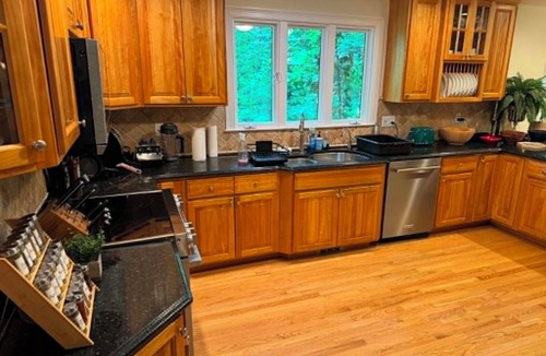 Southborough House | Private 1.5-Acre Luxury Retreat & Garden Oasis