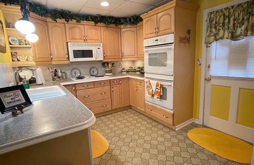 High Point Apartment | Private 1-bedroom basement apartment in High Point, NC