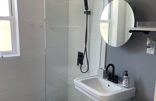 Northwest Yonkers Condo | Private 1 bedroom Condo near the Hudson River & Metro North Train