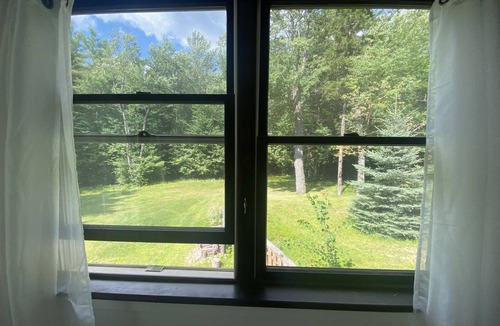 Middle Grove House | Private 3 bedroom home 3 acres 20 mins to Saratoga