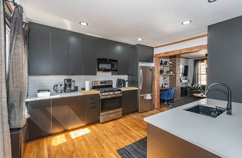 McGinley Square House | Private 3BR Home Driveway Parking 15 min to NYC