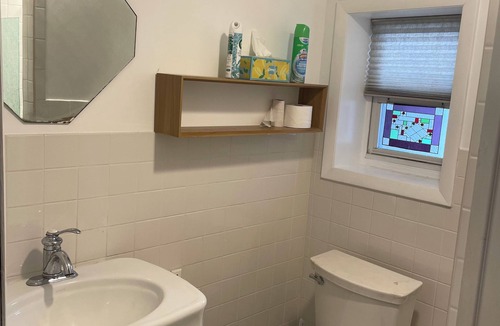 Little Falls Apartment | private bath laundry free Wi-Fi 10 miles west of Midtown Manhattan direct bus
