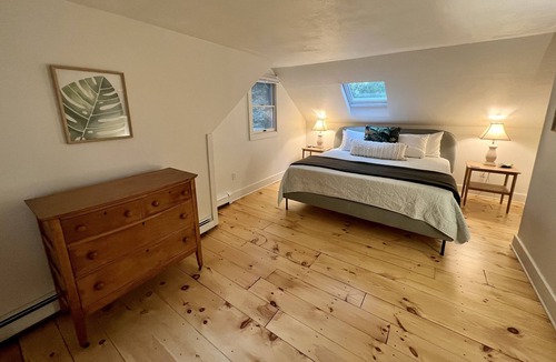 East Falmouth Cottage | Private beach & dock across the street!