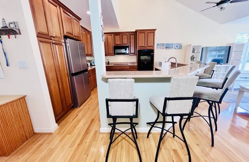 Swann Cove House | Private Beach House | Pool | Playground | Pier
