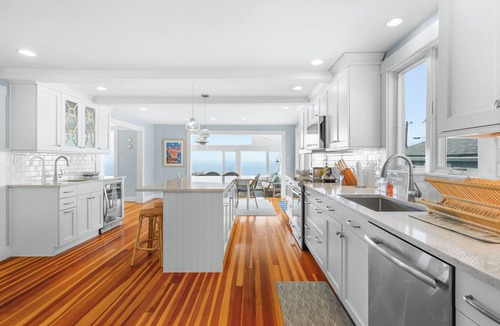 Dennis Port House | Private Beach On Nantucket Sound! (2055)