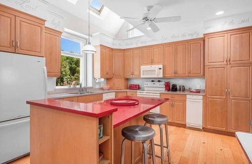 Dennis House | Private beach. Sunsets, views and great location! RPMS154