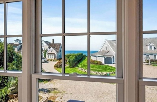 Dennis House | Private beach. Sunsets, views and great location! RPMS154