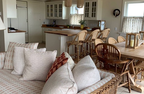 Tom Nevers House | Private Beachfront Home (Comfy, Cozy Nantucket Cottage)