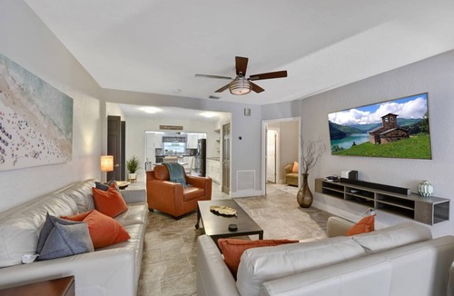 South Corals House | Private & beautiful cabana pool home in SFL