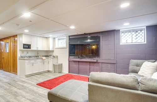 Queenstown House | Private Boat Dock! Wye River Retreat in Queenstown