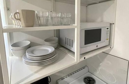 Dania Beach Apartment | private condo, 2 bed, free parking and Wi-Fi, Plus