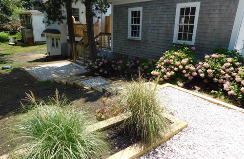 Wellfleet Cottage | Private Cottage Close to Town CS0047