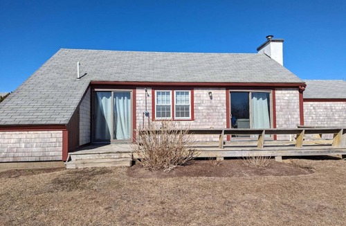 Madaket House | Private cottage in Madaket just a 10 min walk or short drive to the beach.