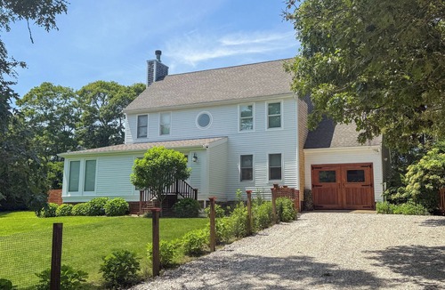 Lagoon Heights House | Private Family Home, Heated Pool, Hottub, 5 BR.4.5 bath, WiFi, AC. NO PETS.