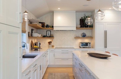 Nantucket House | Private Five Bedroom Nantucket Oasis with Pool and Amenities