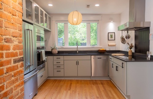 South Richmond House | Private Garden Home w/Large Fenced Yard + Gazebo